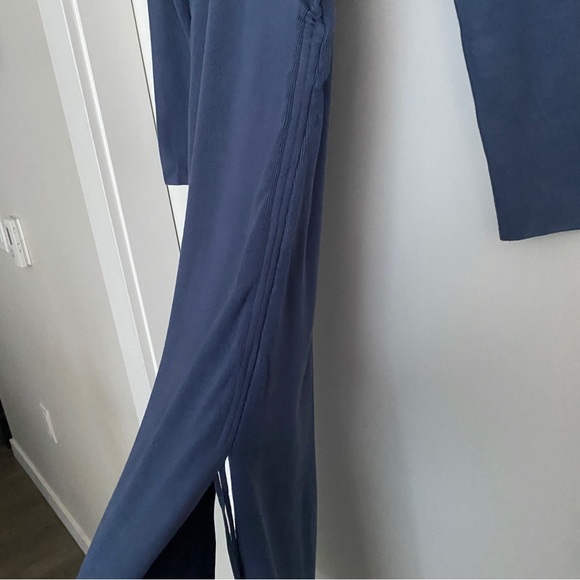 Floret Studios. Blue ribbed sweater dress size M - Picture 2 of 4